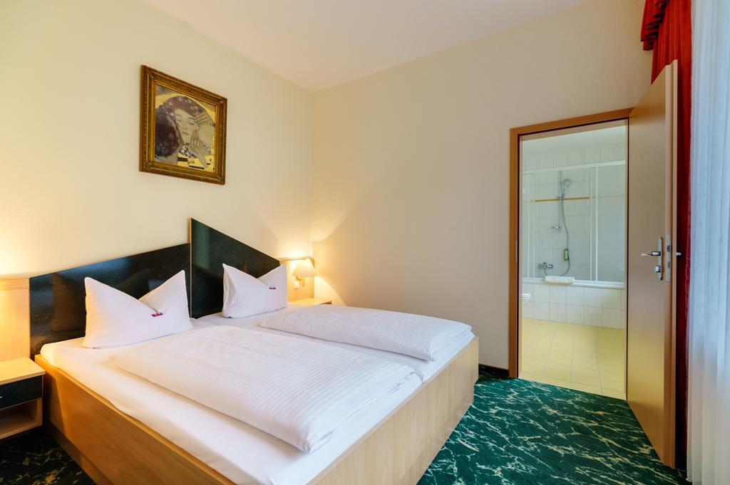 Waldhotel Vogtland Клінґенталь Екстер'єр фото